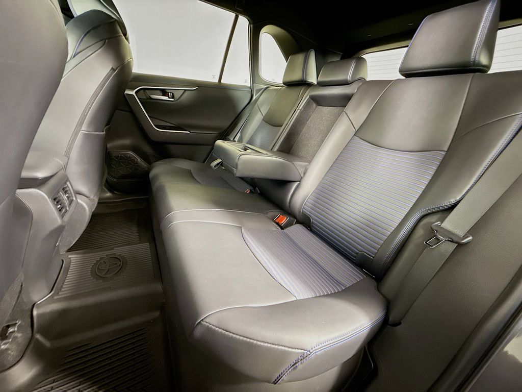 Thumbnail: 2023 Toyota RAV4 - 25