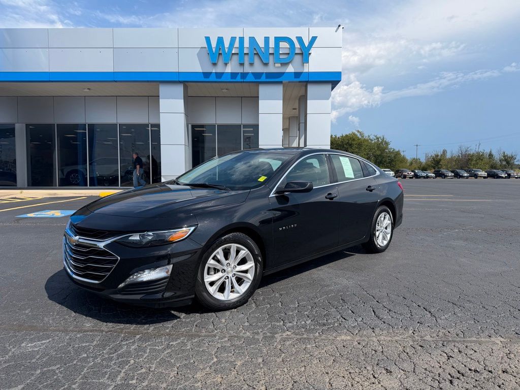 2025 Chevrolet Malibu LT with 1LT FWD