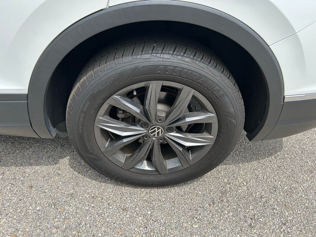2022 Volkswagen Tiguan 2.0T 9