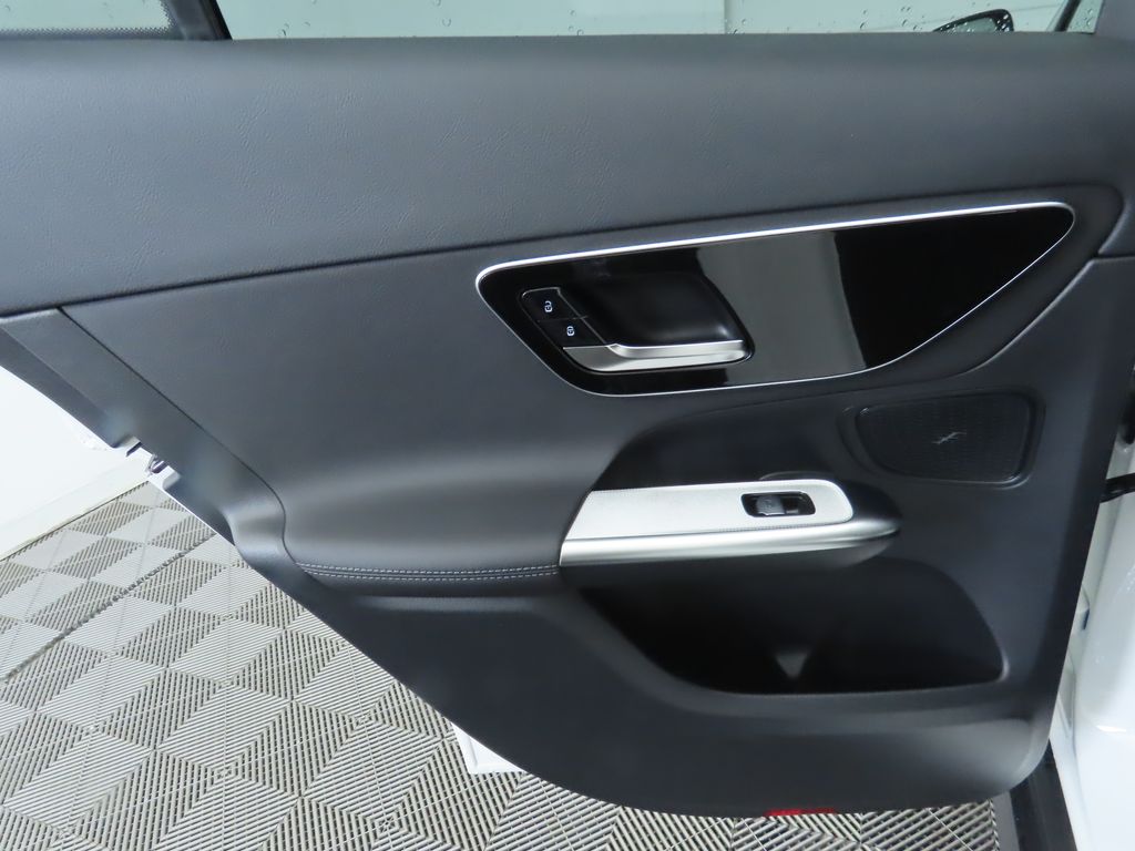 Thumbnail: 2026 Mercedes-Benz GLC - 27