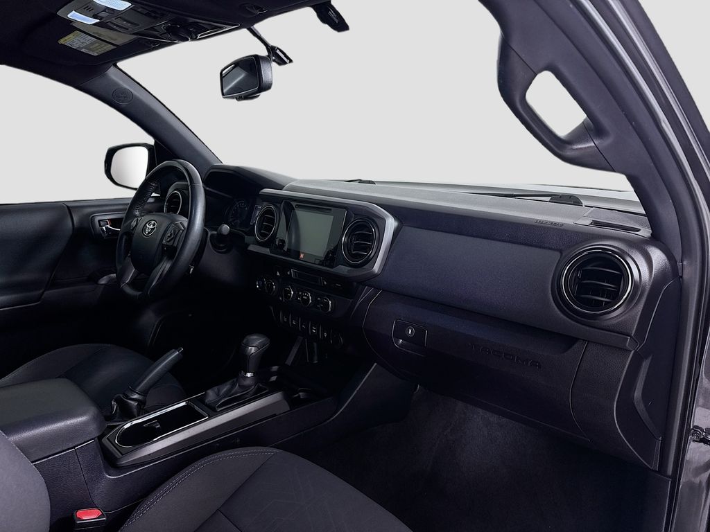 2017 Toyota Tacoma TRD Off-Road photo