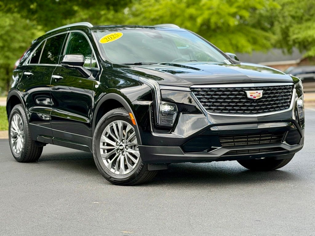 2025 Cadillac XT4 Premium Luxury Stellar Black Metallic - Jim Hudson Acura - Image 2