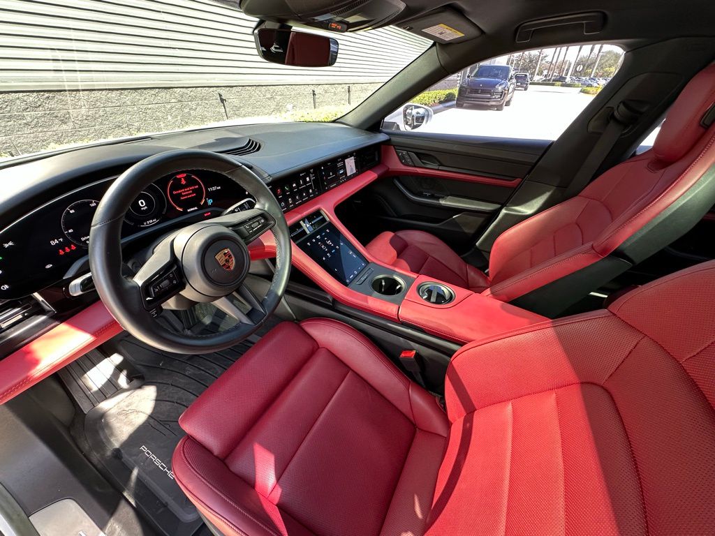 Thumbnail: 2022 Porsche Taycan - 4