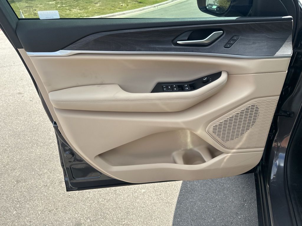 New Car 2025 Jeep Grand Cherokee L  Limited For Sale Under $50,000 In Austin, Texas