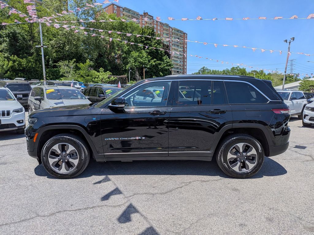 Used 2023 Black Jeep 4xe image 11
