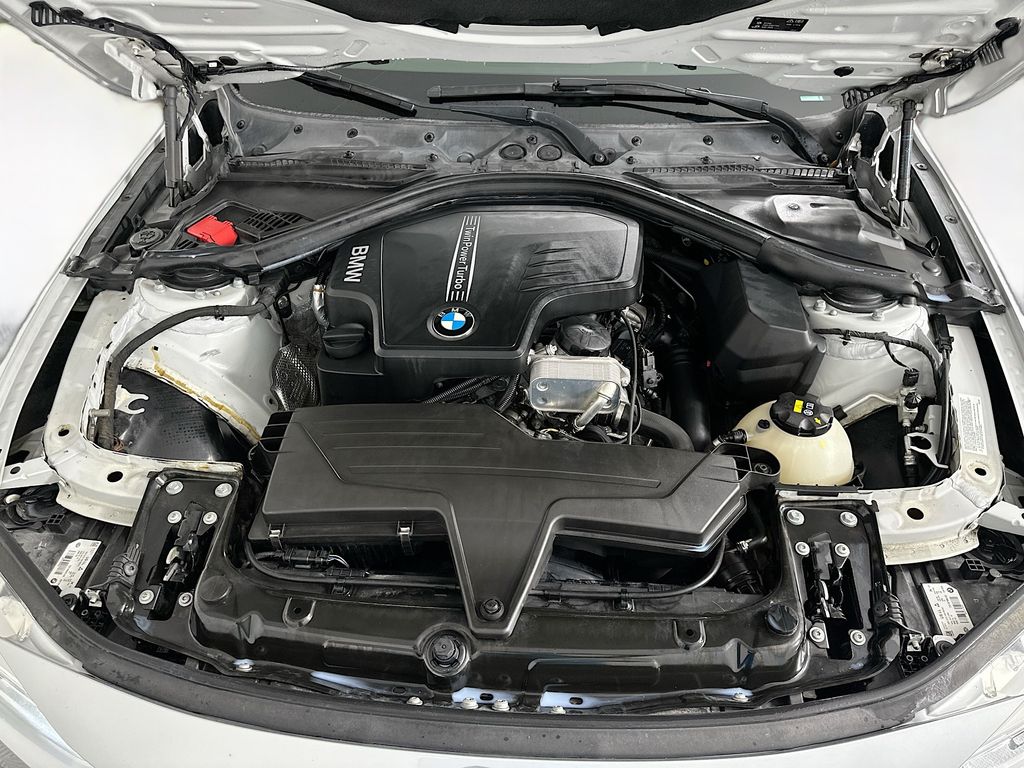 Thumbnail: 2016 BMW 3 Series - 30