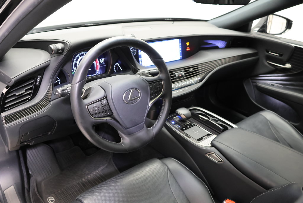 Thumbnail: 2019 Lexus LS - 31