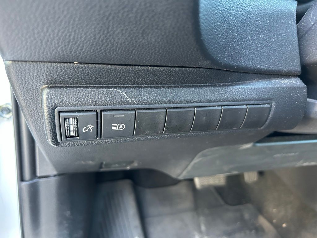 Thumbnail: 2024 Toyota Corolla - 17