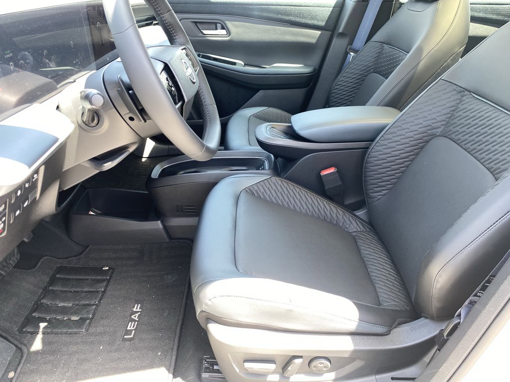 2026 Nissan LEAF Platinum+ - Photo 16