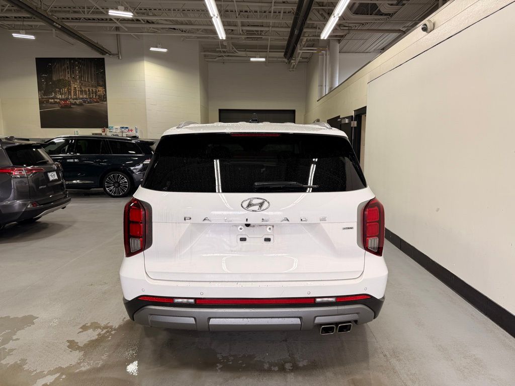 Thumbnail: 2023 Hyundai Palisade - 4
