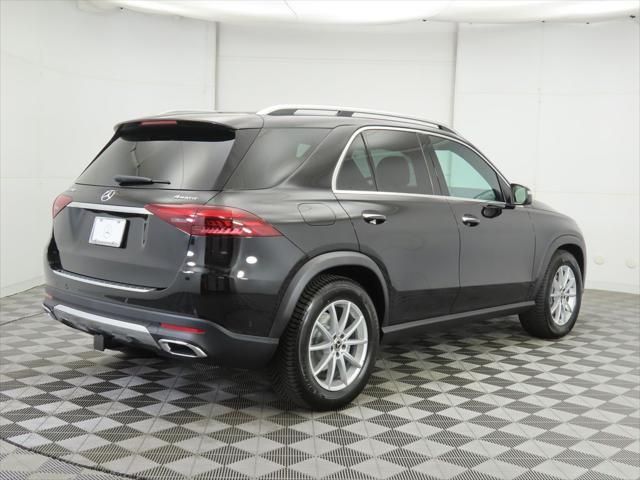 Thumbnail: 2026 Mercedes-Benz GLE - 5