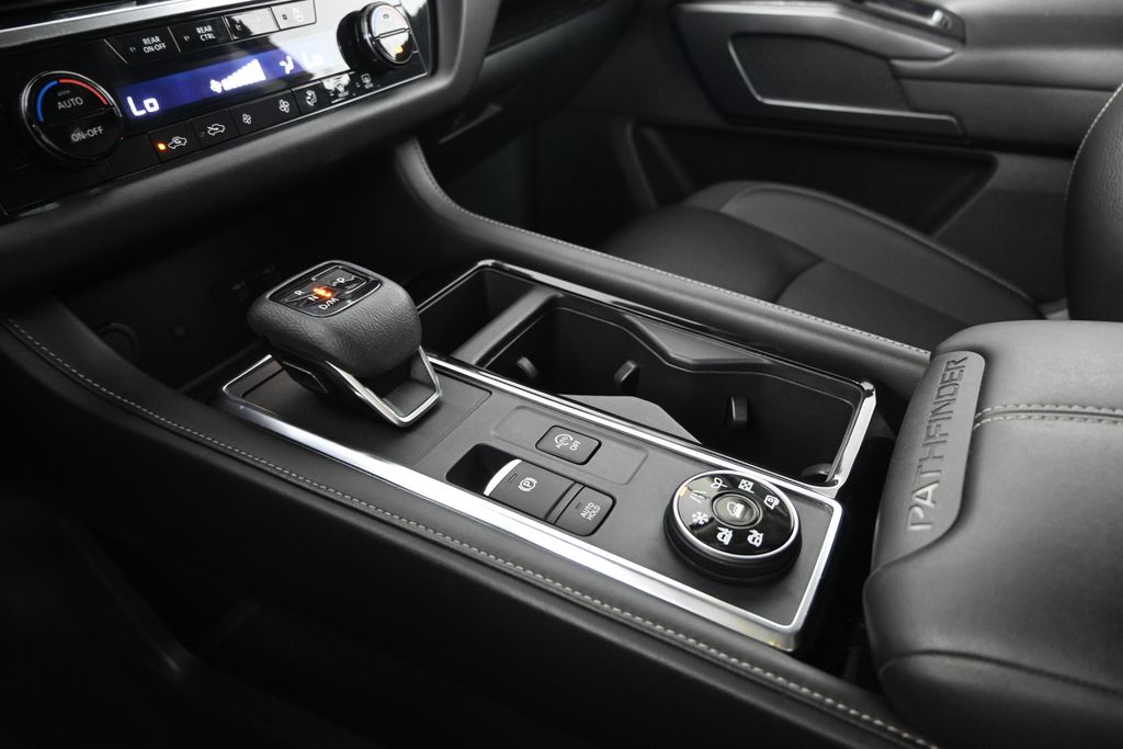 2023 Nissan Pathfinder SL - Photo 32