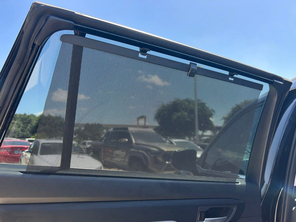 Used 2023 Toyota Highlander SUV