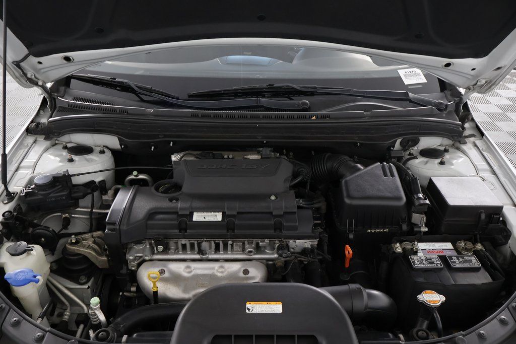 Thumbnail: 2010 Hyundai Elantra - 13