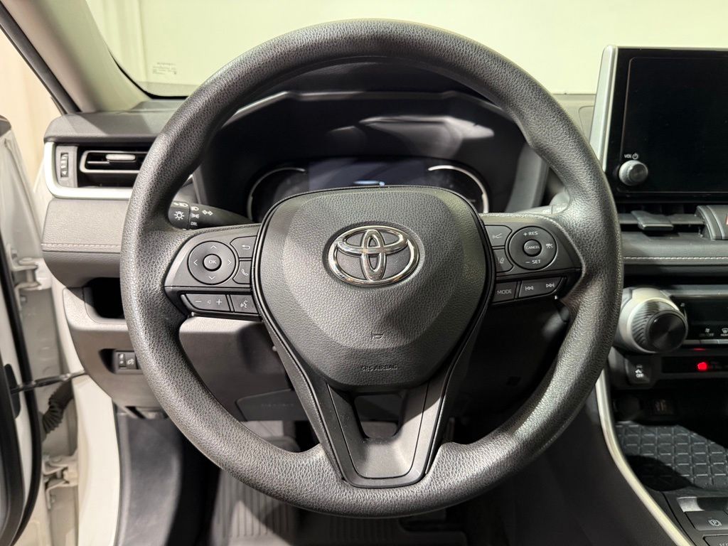 Thumbnail: 2025 Toyota RAV4 - 22