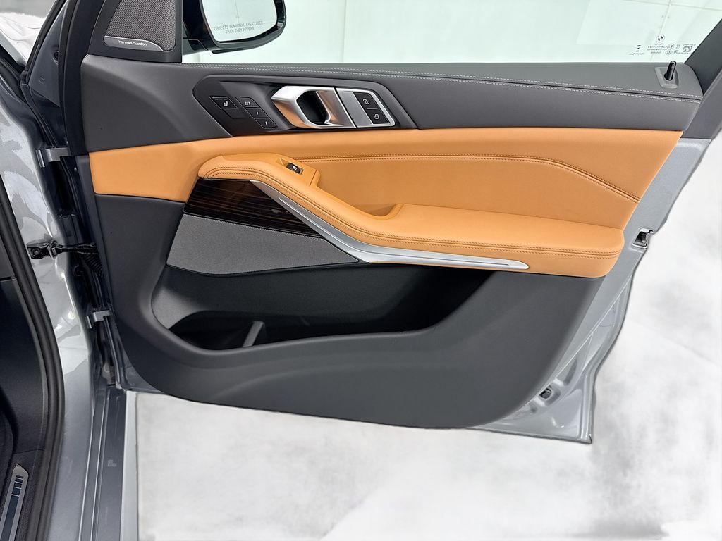 Thumbnail: 2026 BMW X5 - 24
