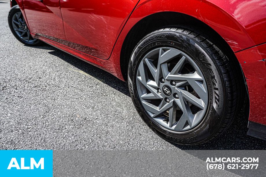 Used 2024 Red Hyundai SEL image 15