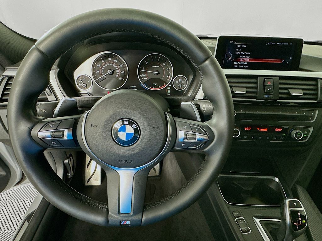 Thumbnail: 2015 BMW 3 Series - 11