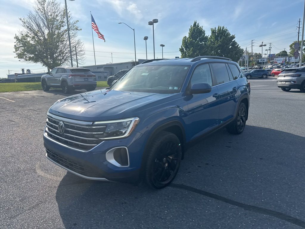 2025 Volkswagen Atlas 2.0T SE w/Technology Blue at Subaru and VW of Moon Township