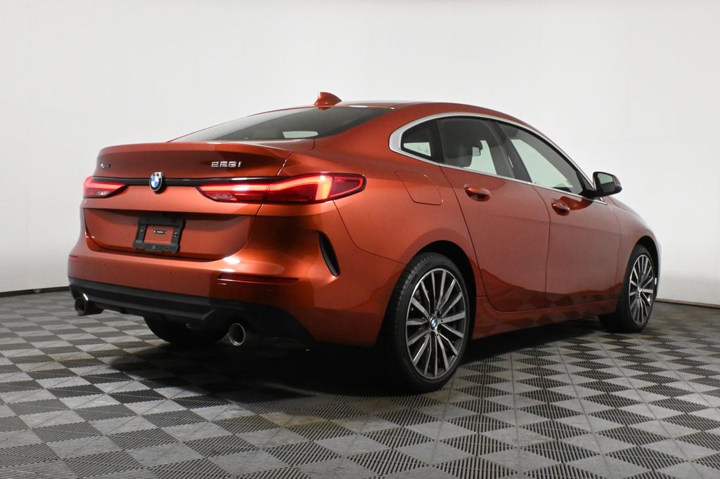Thumbnail: 2023 BMW 2 Series - 6
