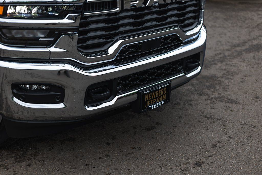 2026 Ram 3500 Tradesman thumbnail 4