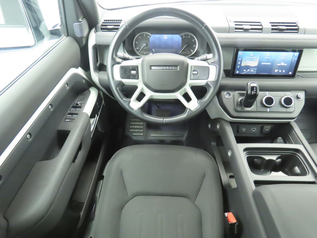 Thumbnail: 2022 Land Rover Defender - 10