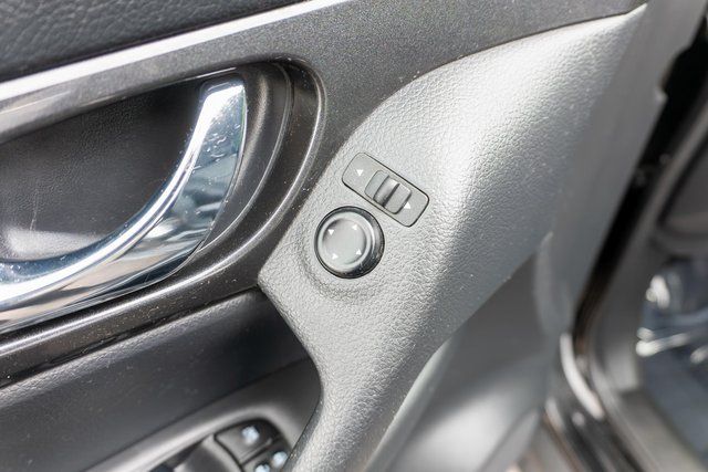 2019 Nissan Rogue SV Black at Bob Ruth Ford