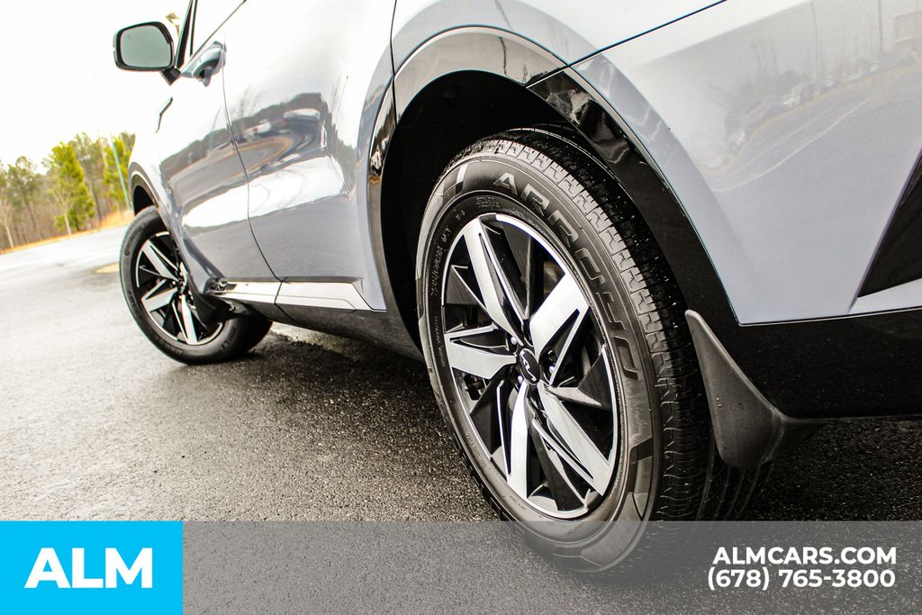 Used 2022 Silver Kia S image 13