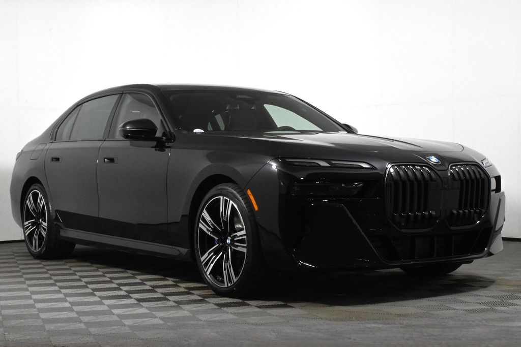 2025 BMW 7 Series 760i xDrive 9