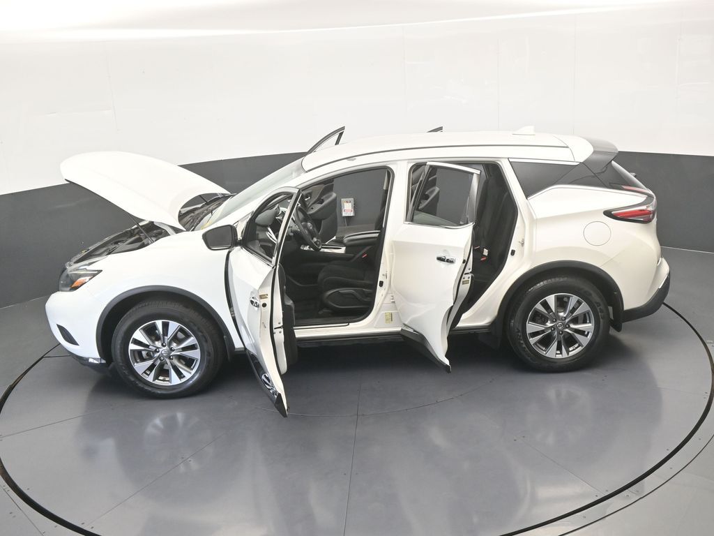 Used 2018 Pearl White Nissan S image 62