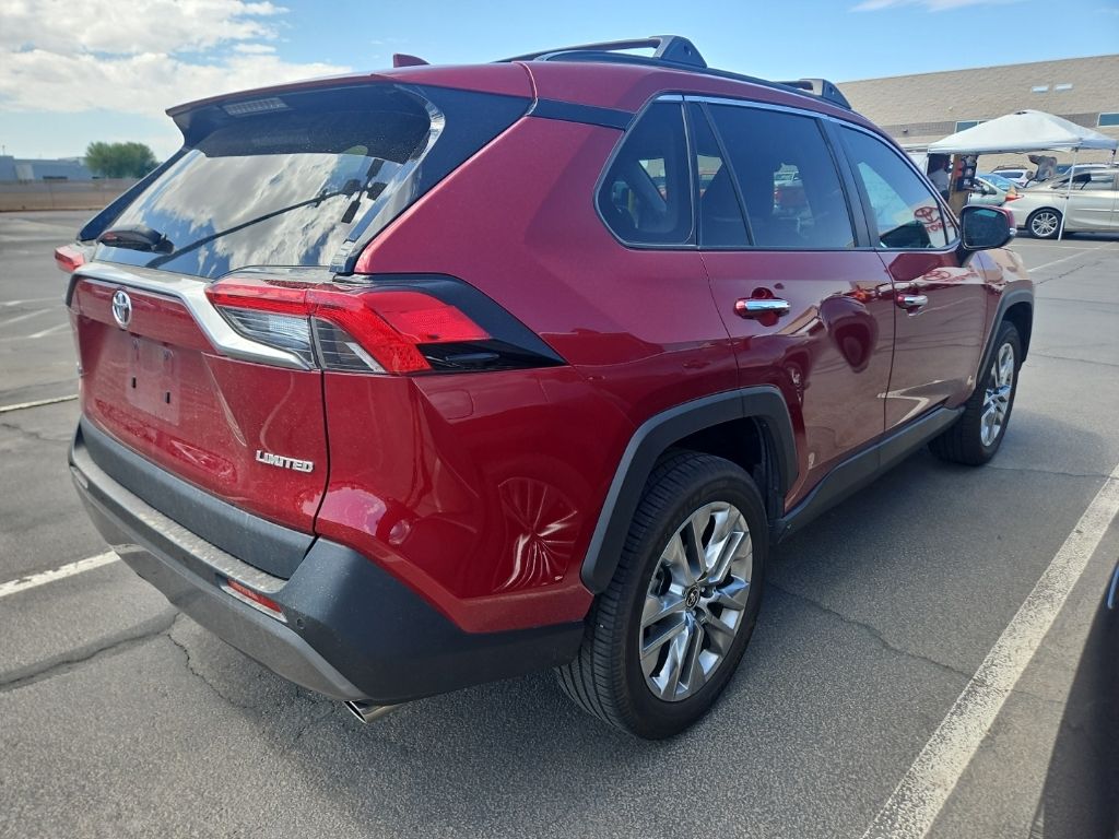 Thumbnail: 2021 Toyota RAV4 - 5