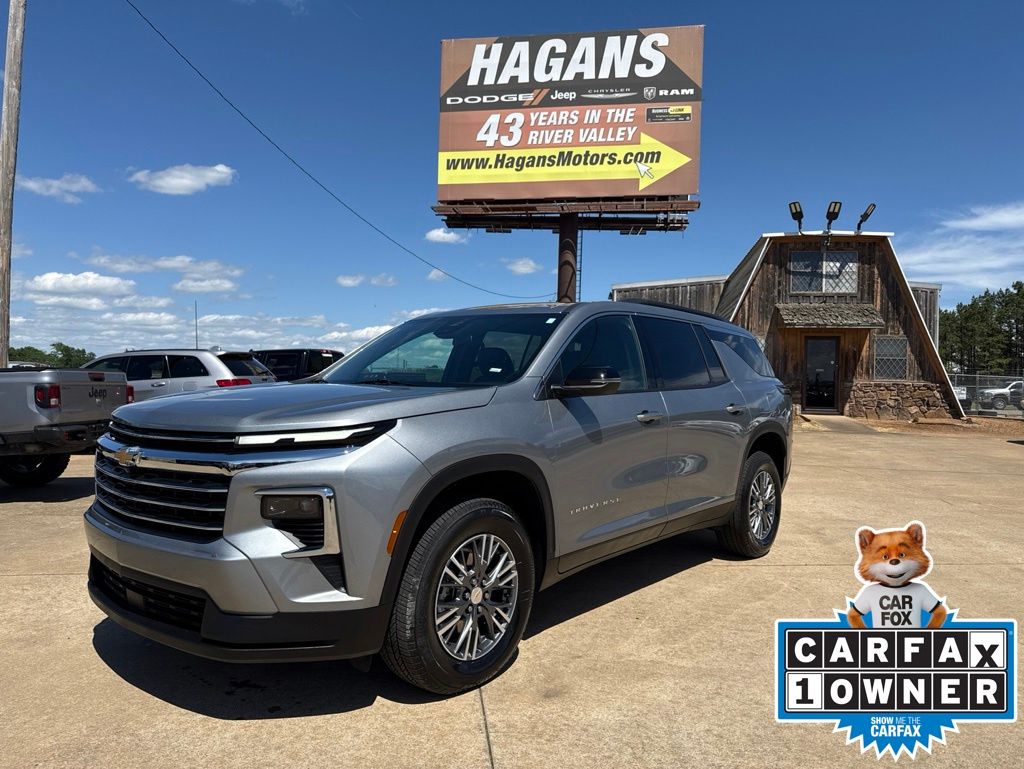 Sterling Gray Metallic 2026 Chevrolet Traverse LT AWD SUV / Crossover Four-Wheel Drive 8-Speed Automatic