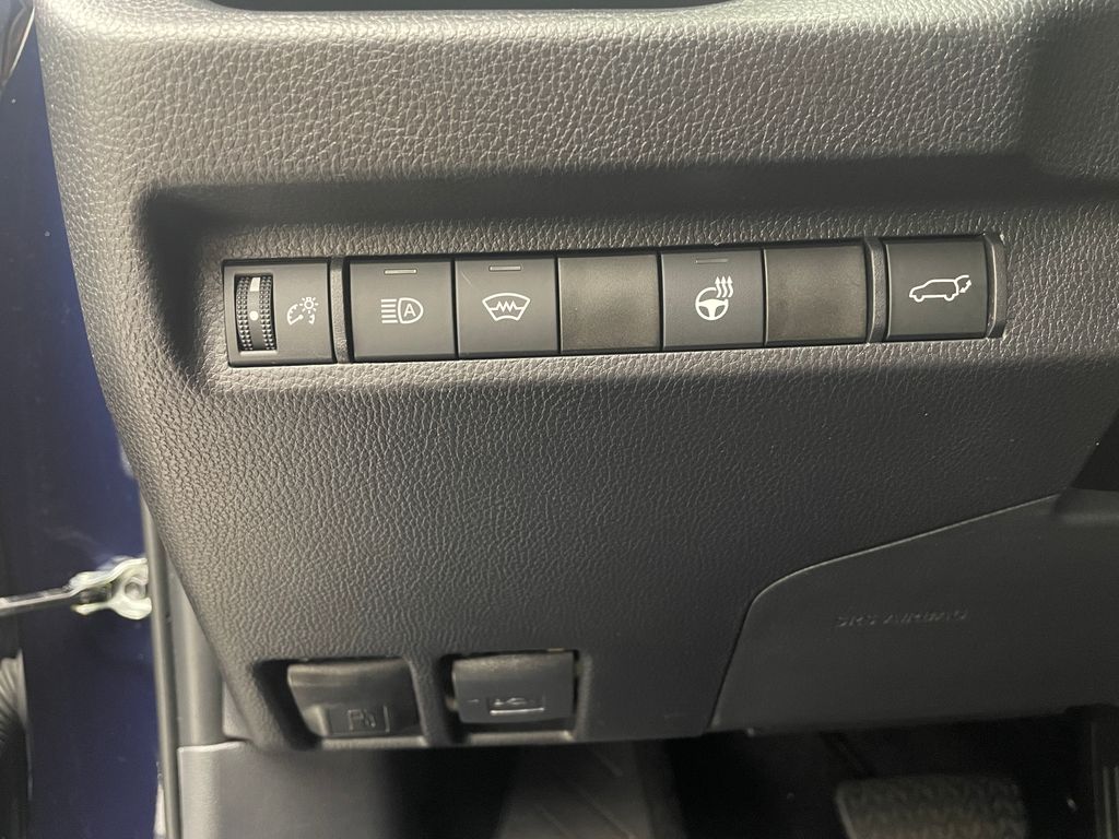 Thumbnail: 2025 Toyota RAV4 - 20