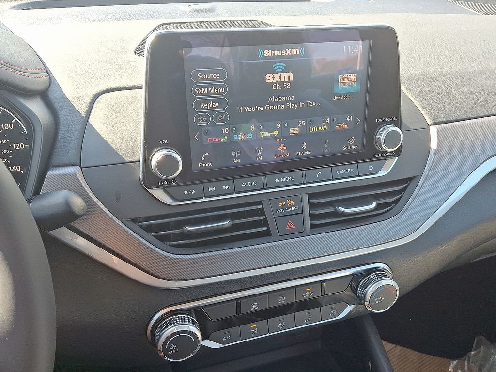 Thumbnail: 2025 Nissan Altima - 10