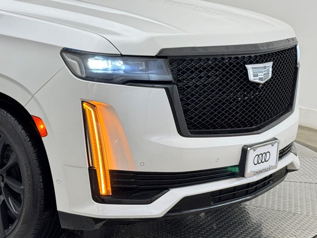 2021 Cadillac Escalade Sport 3