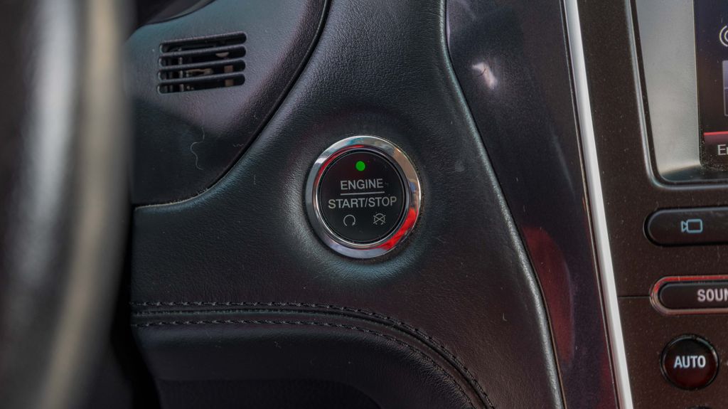 Used 2016 Ford Explorer Platinum 4D Sport Utility