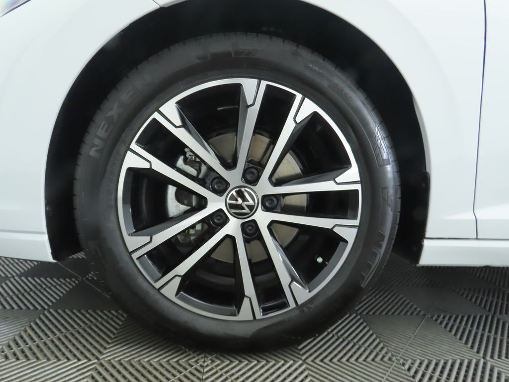 Thumbnail: 2026 Volkswagen Jetta - 30