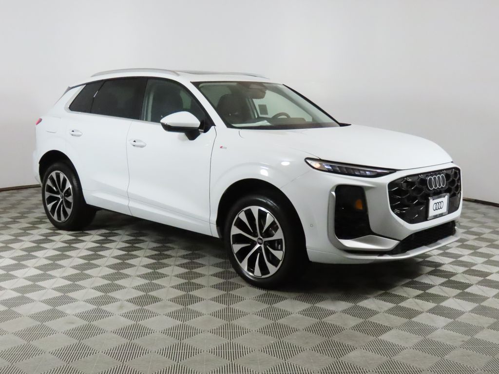 Thumbnail: 2026 Audi Q3 - 7