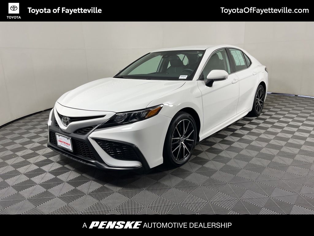 2024 Toyota Camry SE -
                  Fayetteville, AR