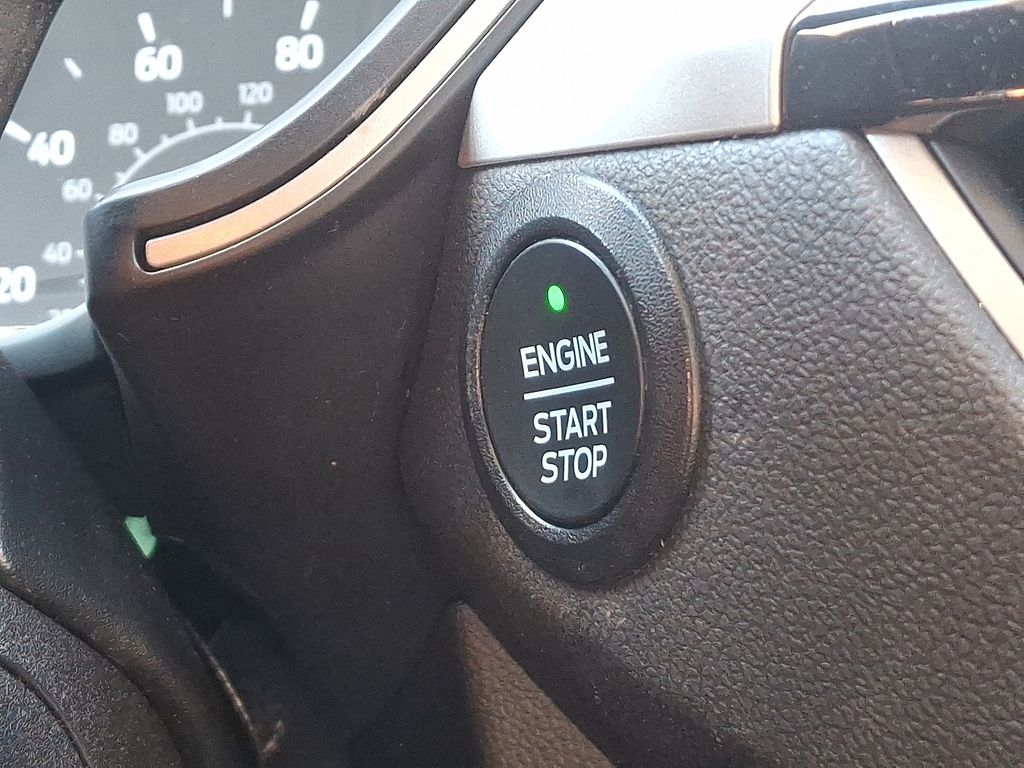 Thumbnail: 2022 Ford Escape - 25