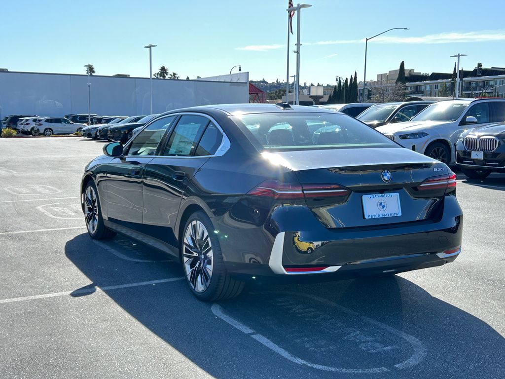 2025 BMW 5 Series 530i 3