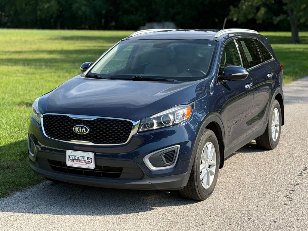 Blue 2017 Kia Sorento SUV / Crossover Front-Wheel Drive 6-Speed Automatic