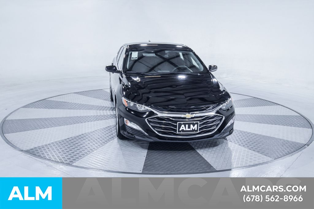 Used 2025 Black Chevrolet LT image 15