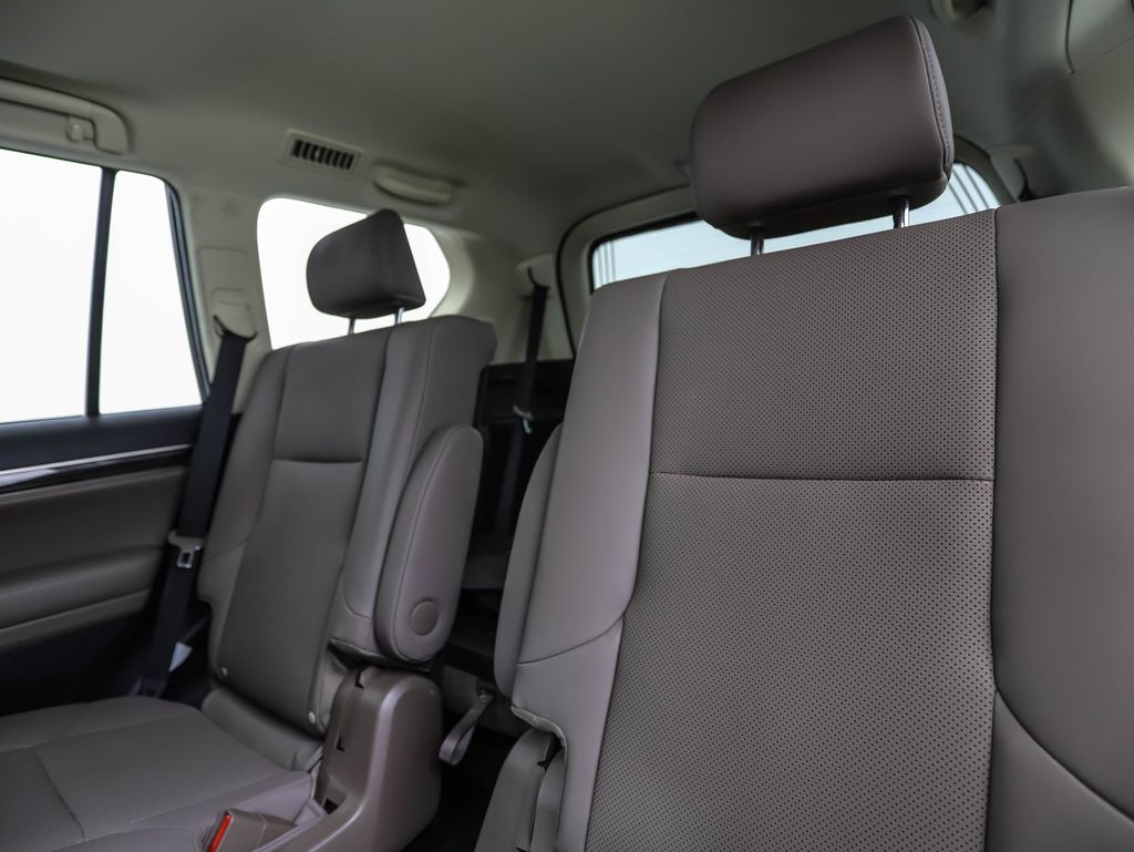 2021 Lexus GX 460 21