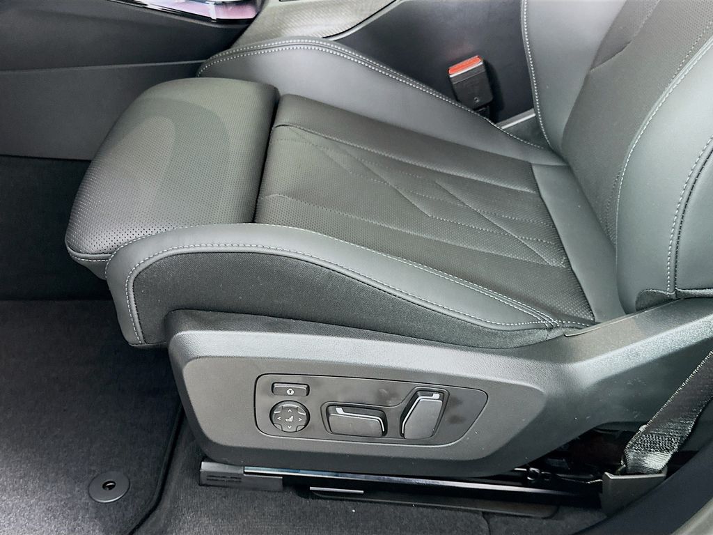 Thumbnail: 2026 BMW X3 - 21