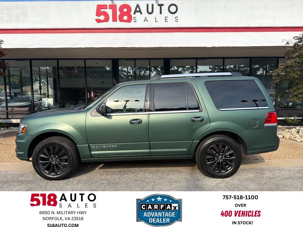 Gray (Magnetic Metallic) 2016 Lincoln Navigator SUV / Crossover Four-Wheel Drive 6-Speed Automatic