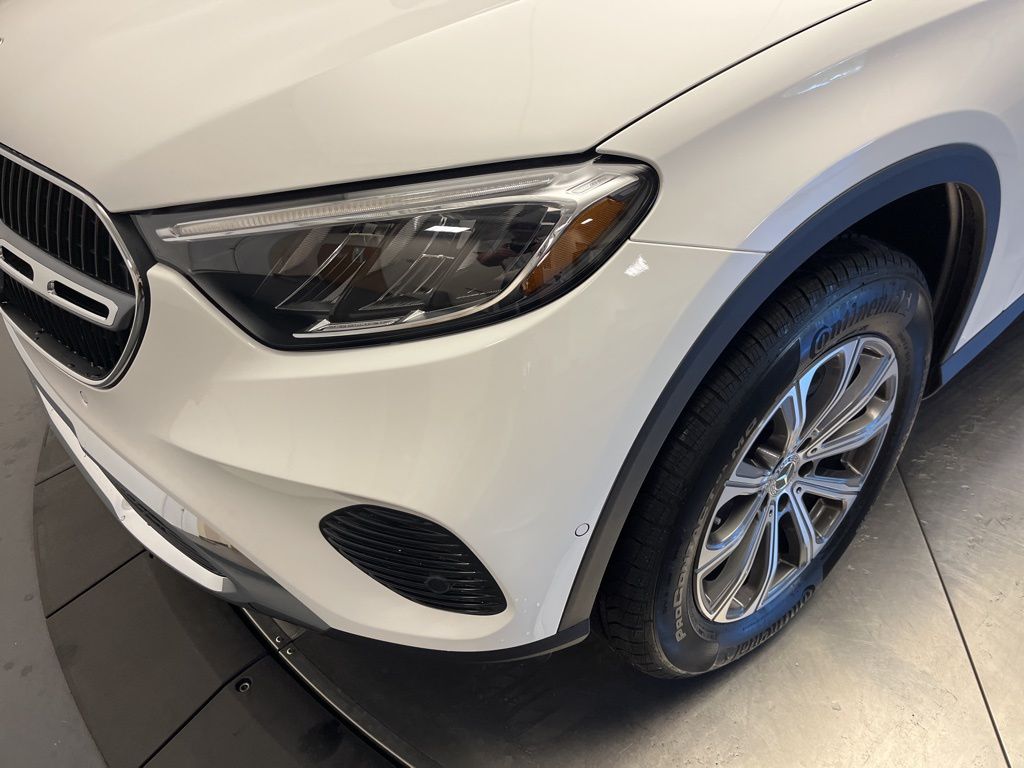 Thumbnail: 2026 Mercedes-Benz GLC - 9