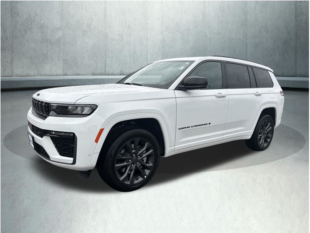 2026 Jeep Grand Cherokee L Limited Reserve 4x4's photo