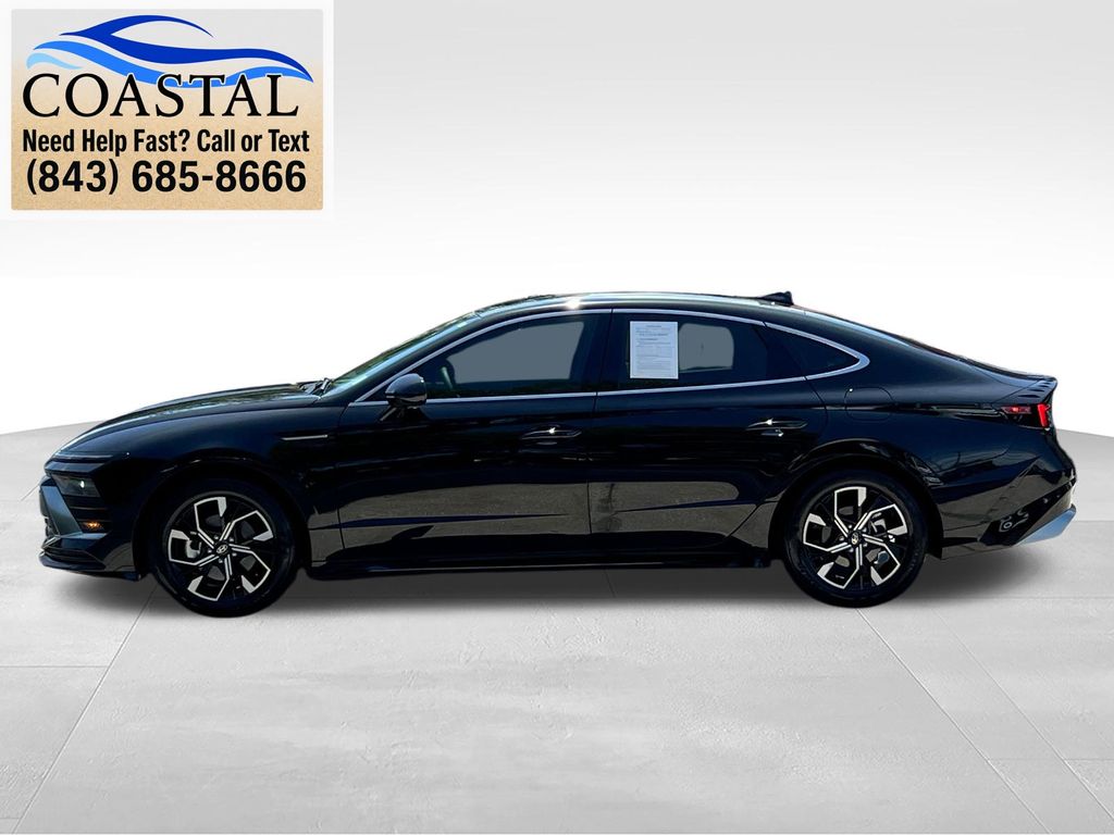 2025 Hyundai Sonata SEL Black at Matthews Motors of Wilmington