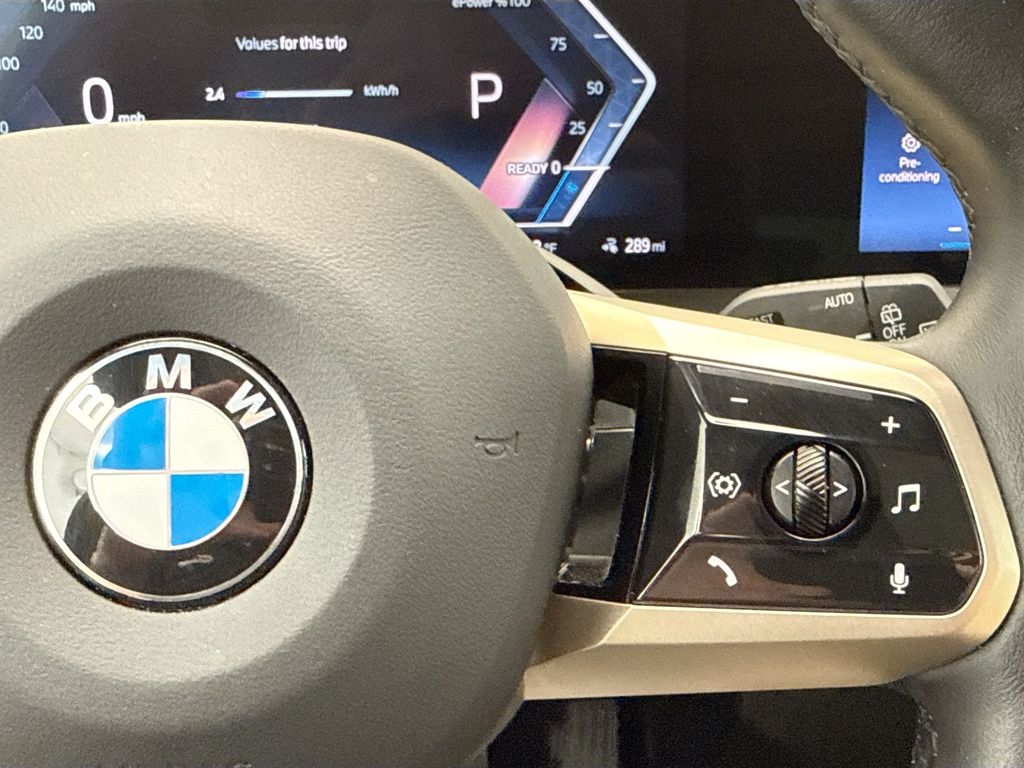 Thumbnail: 2026 BMW iX - 12
